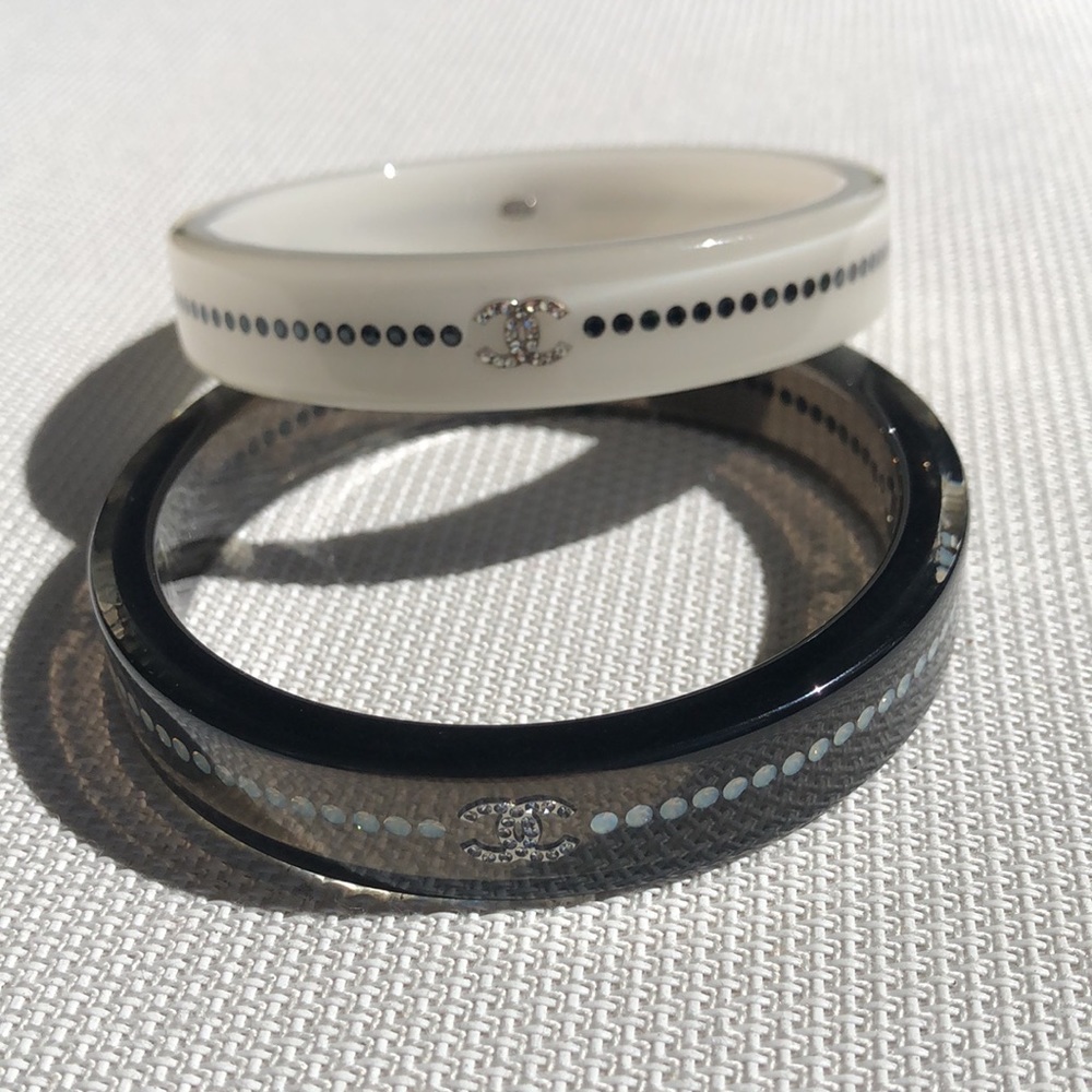 CHANEL 1000% AUTHENTIC bangle bracelets. - Picture 11 of 12